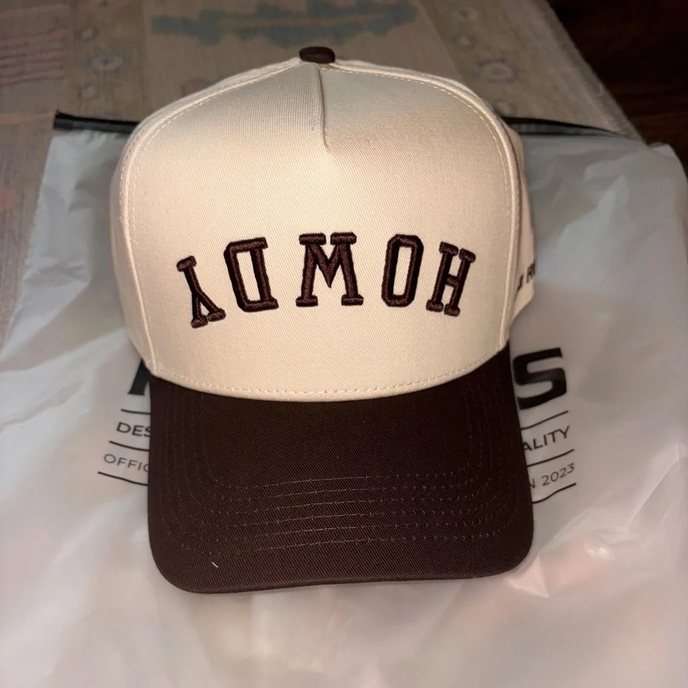 Howdy Two-Tone trucker hat - Picture 4 of 4